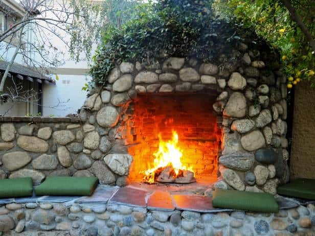 Fire Pit with Dancing Flames